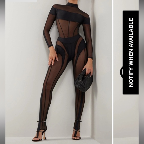 BLACK PANELED MESH HIGH RISE LEGGINGS - Picture 1 of 4